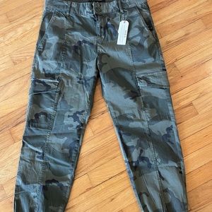 Sanctuary Camo Cargo Joggers Size 32